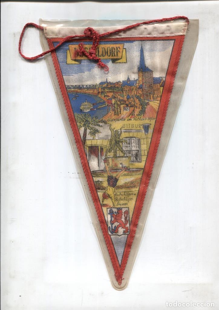 Collection pennants: BANDERIN: Dusseldorf en alemania -
