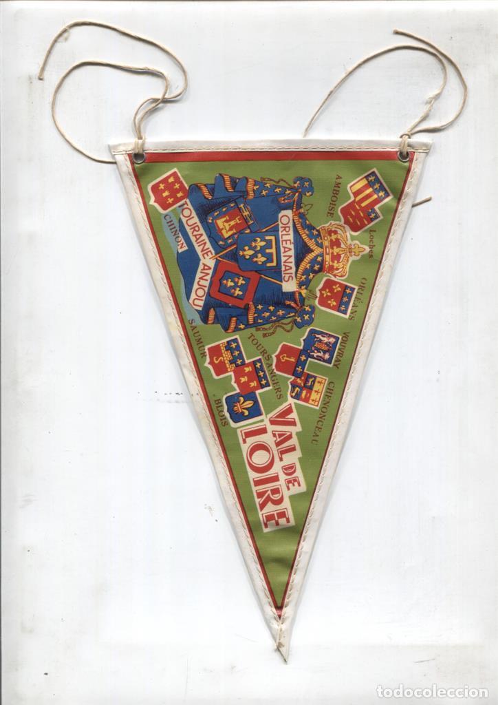 Collection pennants: BANDERIN: Escudo y monumentos del Val de Loire-Francia -