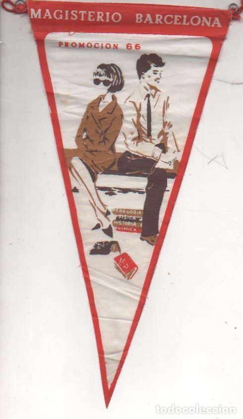 Fanions de collection: Banderin E00439: Banderin aMagisterio Barcelona. Promoci&oacute;n 66