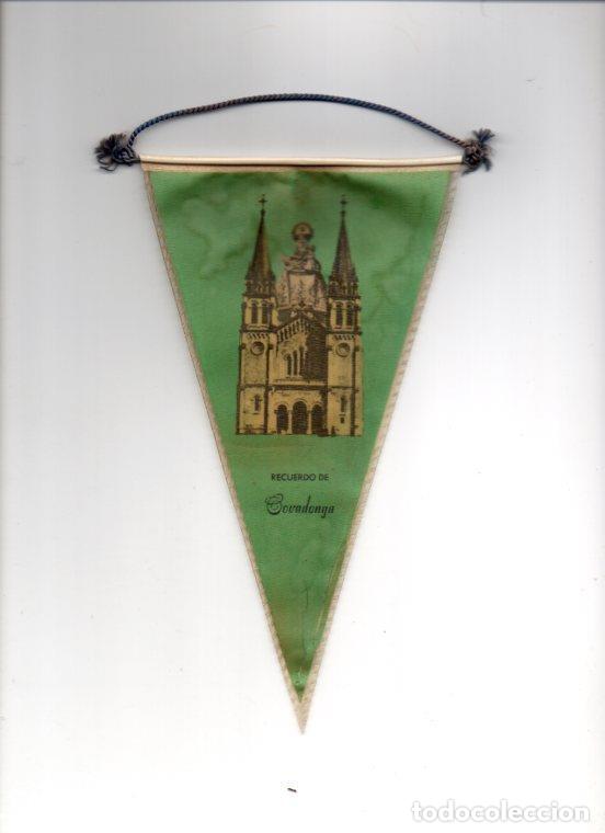 Fanions de collection: V48333: Banderin Recuerdo de Covandonga en trasera Rey Don Pelayo