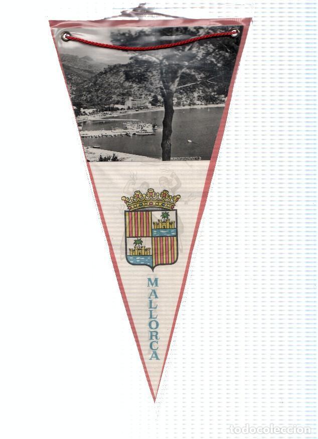 Fanions de collection: BANDERIN: PORTO CRISTO, Mallorca - Imagen en Blanco y Negro de Mallorca y escudo de la localidad -