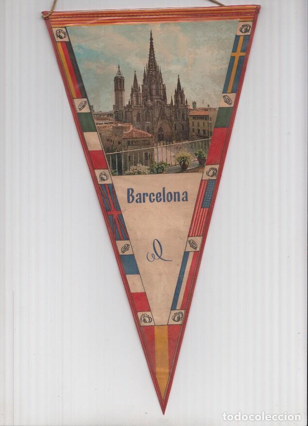 Collection pennants: Banderin: BARCELONA - Imagen frontal de la Catedral de Barcelona desde balcon de edificio - Varios