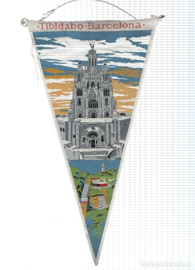Fanions de collection: BANDERIN: TIBIDADO (Barcelona) - Ilustracion del Templo del Sagrado Corazon con Parque de Atraccione
