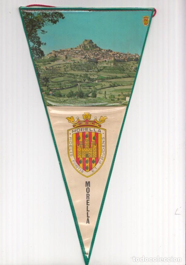 Fanions de collection: BANDERIN: MORELLA, Castellon - Imagen general y escudo de la localidad de Morella - VARIOS