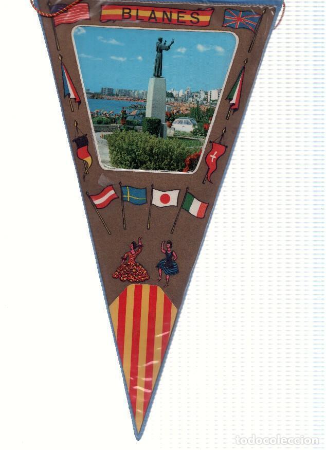 Collection pennants: BANDERINES: BLANES, Girona - Imagen del Monumento a Joaquim Ruyra - Varios