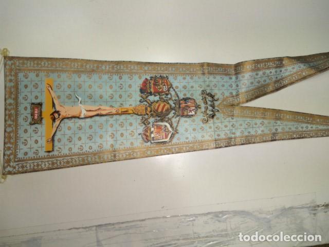 Collection pennants: BANDERIN: BANDERIN CRISTO CRUCIFICADO - Escudos en la parte inferior - VARIOS