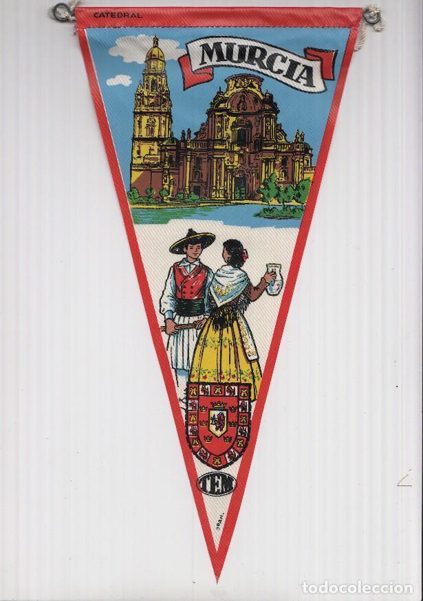 Fanions de collection: BANDERIN: TEM MURCIA - Ilustracion de la CATEDRAL DE MURCIA, Trajes tipicos y escudo de la localidad