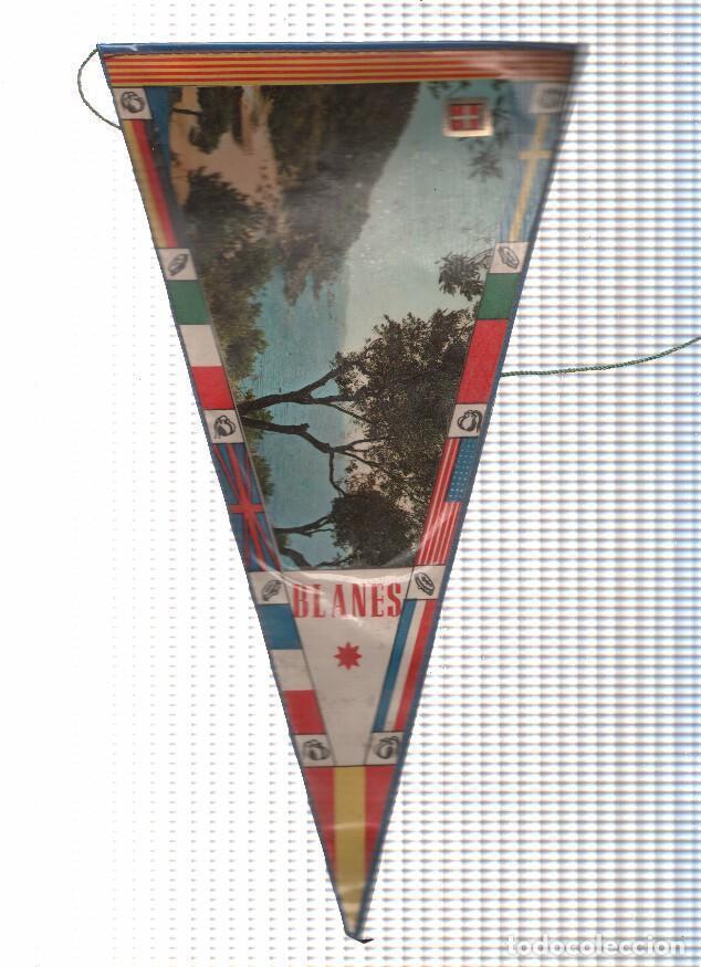 Fanions de collection: Banderin: BLANES, Girona - Imagen aerea de la playa con encina delante - VARIOS