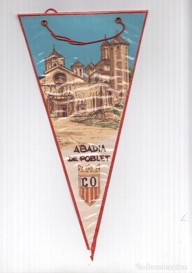 Fanions de collection: BANDERIN: POBLET, Tarragona - Ilustracion de la Abadia de Poblet y escudo - VARIOS