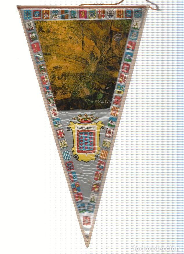 Fanions de collection: Banderin: LANZAROTE - Imagen de la cueva de Los Verdes y escudo - Varios