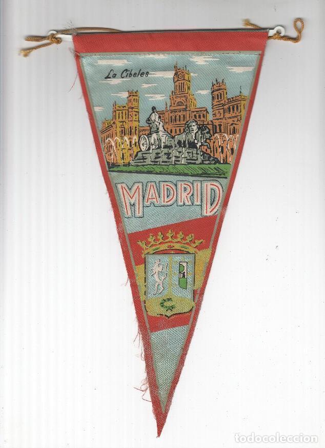 Collection pennants: BANDERIN: MADIRD - Vista de la Plaza de Cibeles y escudo - VARIOS