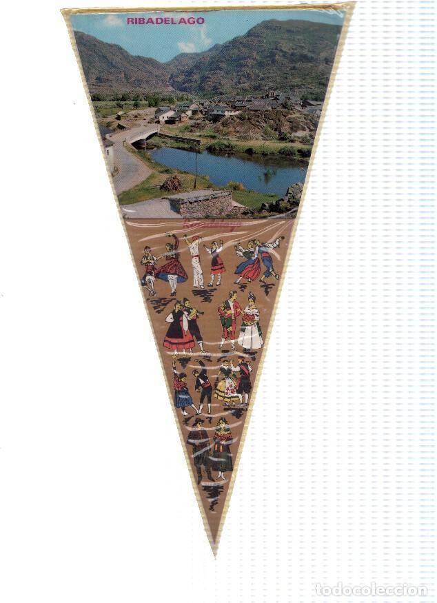 Collection pennants: BANDERIN: RIBADELAGO, Zamora - Vista de la localidad y trajes tipicos - Varios