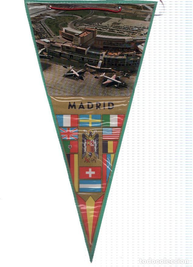 Fanions de collection: BANDERIN: MADRID - Vista aerea del Aeropuerto de Barajas con aviones en pista - Varios