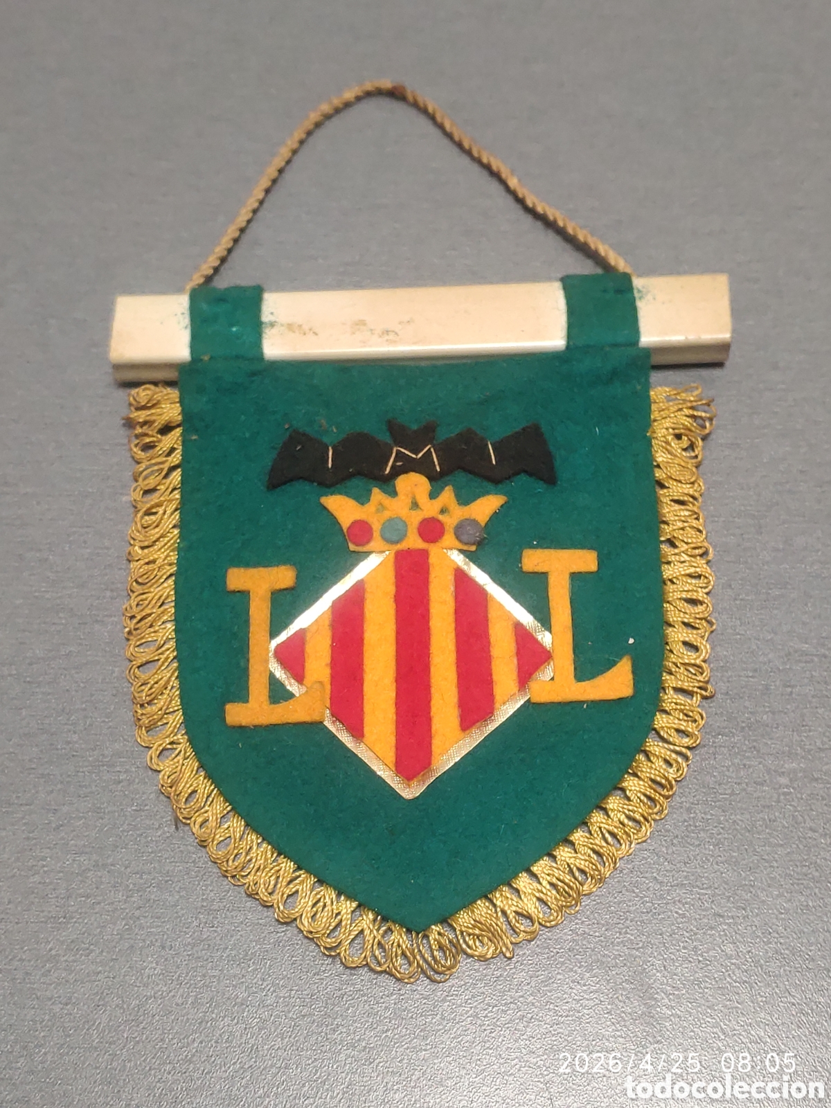 Banderines de colecci&oacute;n: Bander&iacute;n vintage para coche escudo ciudad de valencia