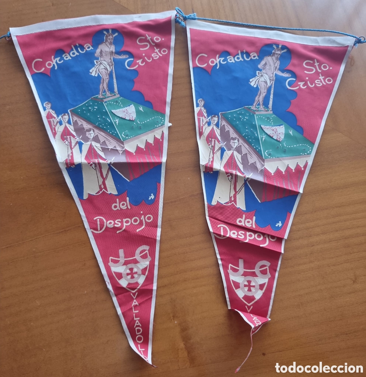 Banderines de colecci&oacute;n: Semana Santa de Valladolid bander&iacute;n Cristo del Despojo lote dos banderines