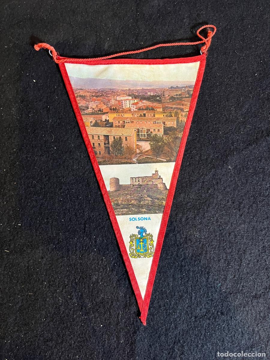 Banderines de colecci&oacute;n: Bander&iacute;n Solsona vintage Castellvell recuerdo tur&iacute;stico a&ntilde;os 60 70