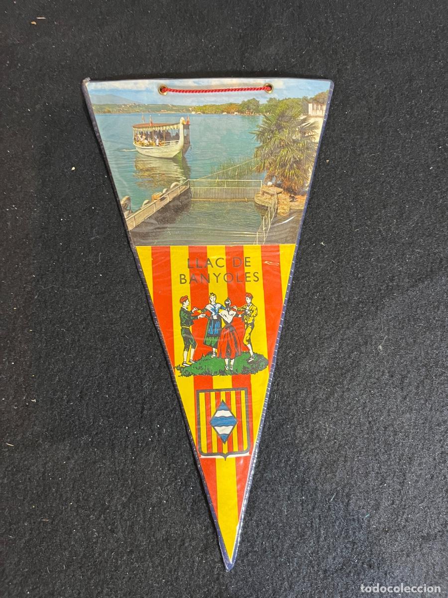 Banderines de colecci&oacute;n: Bander&iacute;n Llac de Banyoles vintage lago pesquera sardanas recuerdo tur&iacute;stico a&ntilde;os 60 70