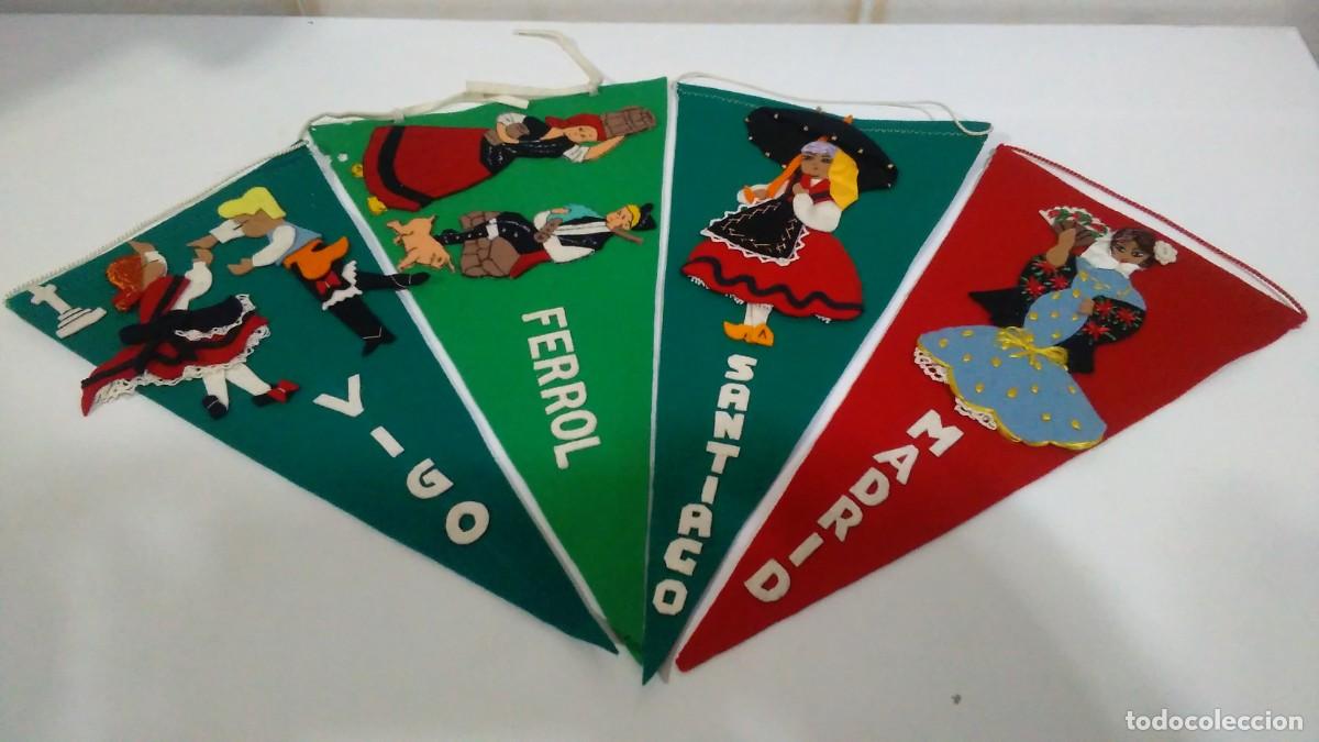 Banderines de colecci&oacute;n: LOTE DE CUATRO BANDERINES DE FIELTRO BORDADOS TRAJES REGIONALES.