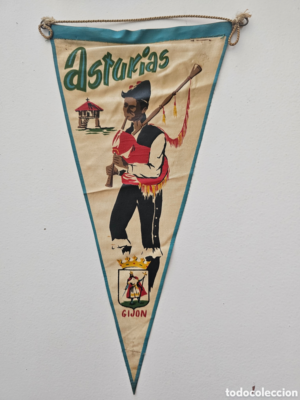 Banderines de colecci&oacute;n: Bander&iacute;n de Asturias 1950s 1970s