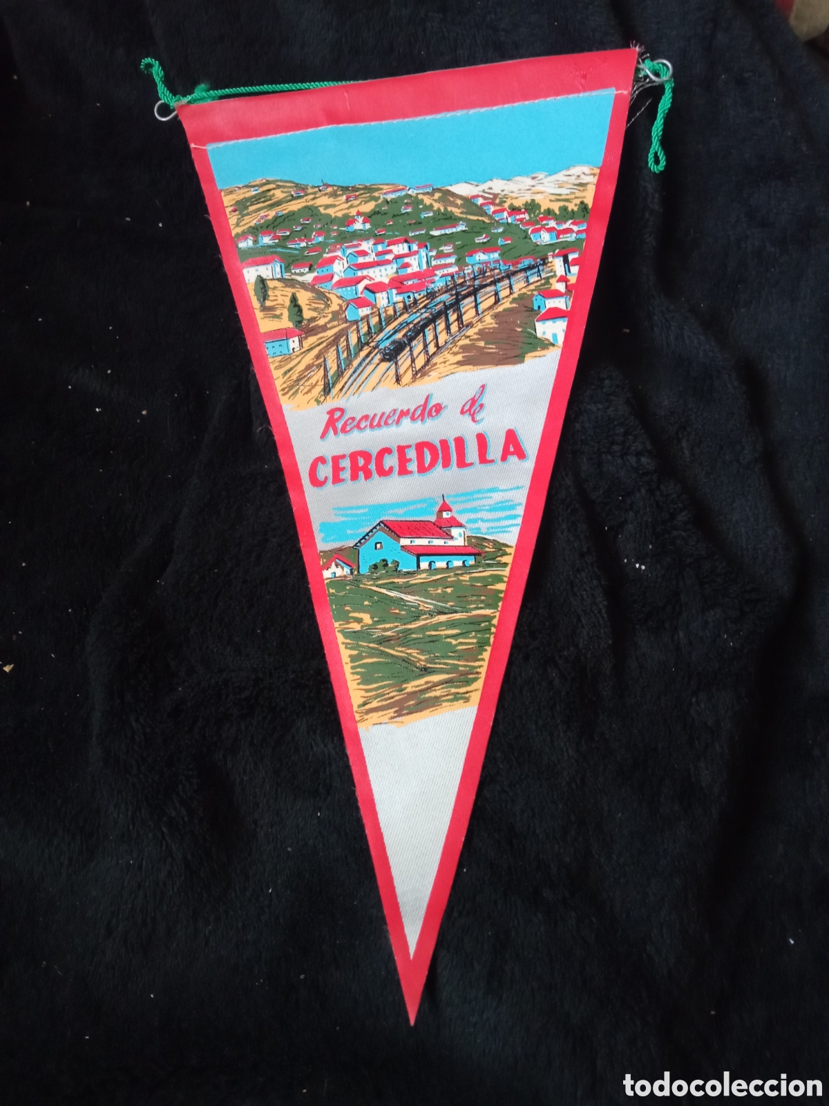 Banderines de colecci&oacute;n: Antiguo banderin, Recuerdo de Cercedilla de 25,5cm de altura