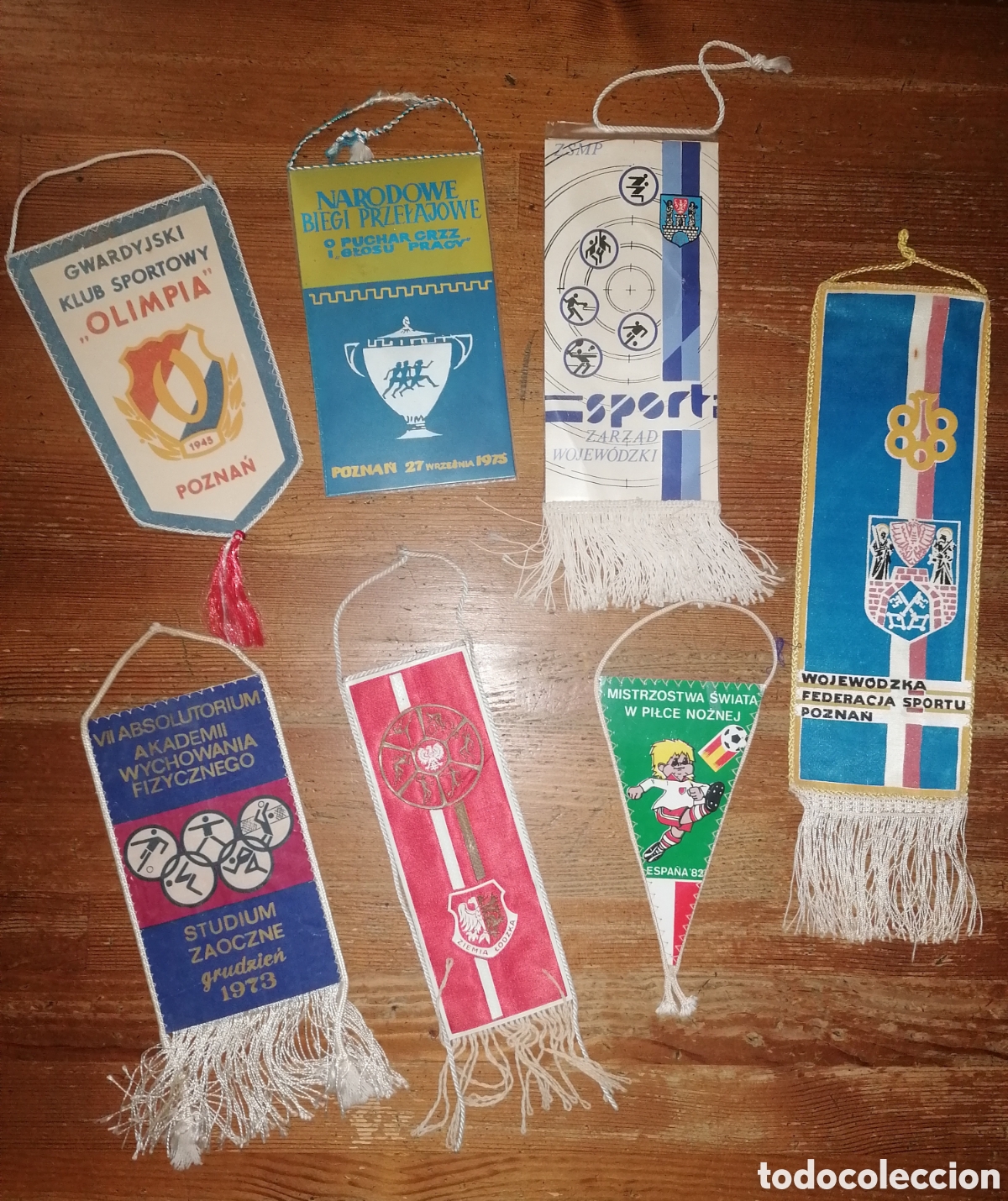 Banderines de colecci&oacute;n: Lote de antiguos banderines deportivos de Polonia