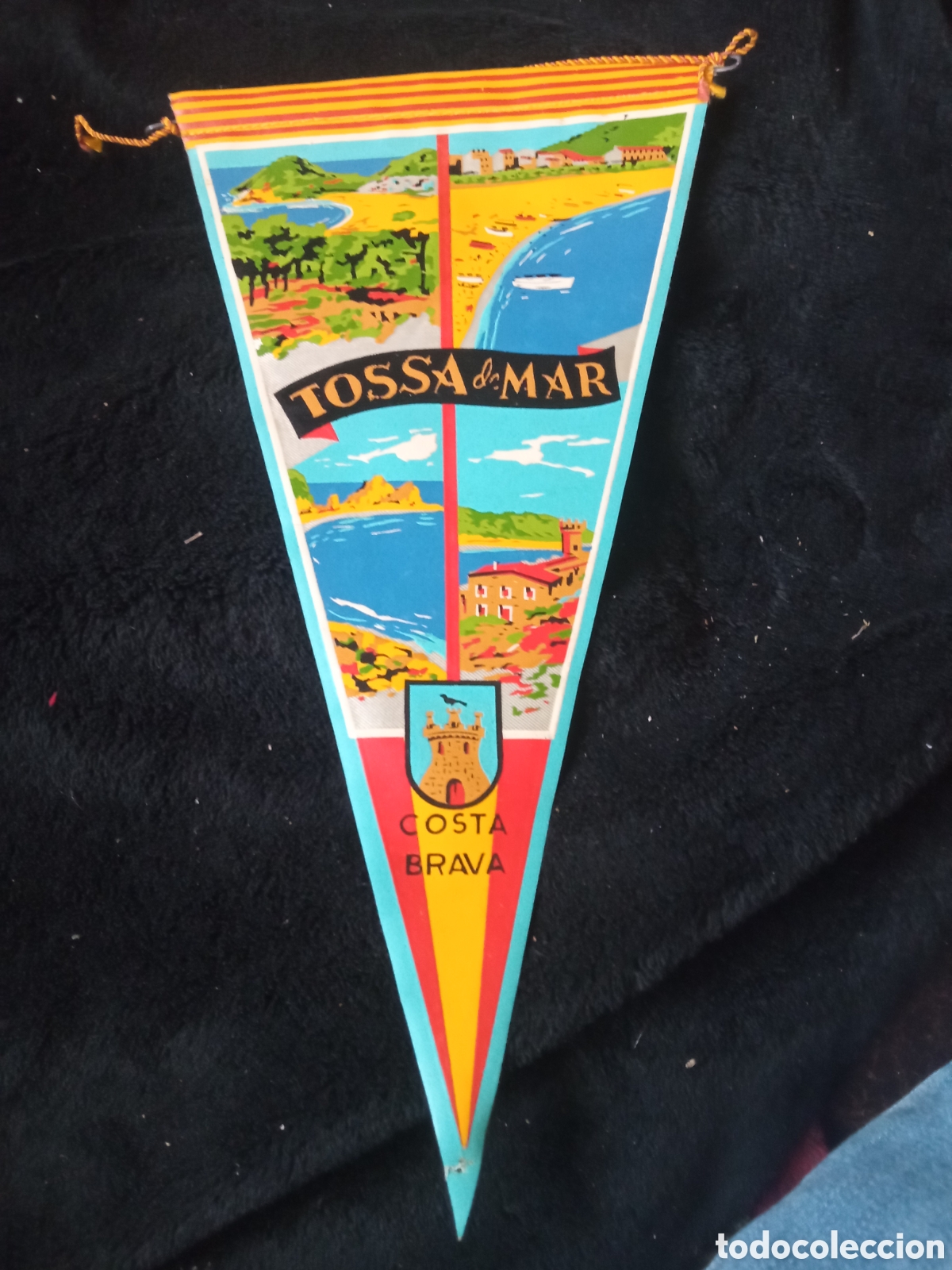 Banderines de colecci&oacute;n: Antiguo banderin, Tossa de Mar, mide 27 cm de altura
