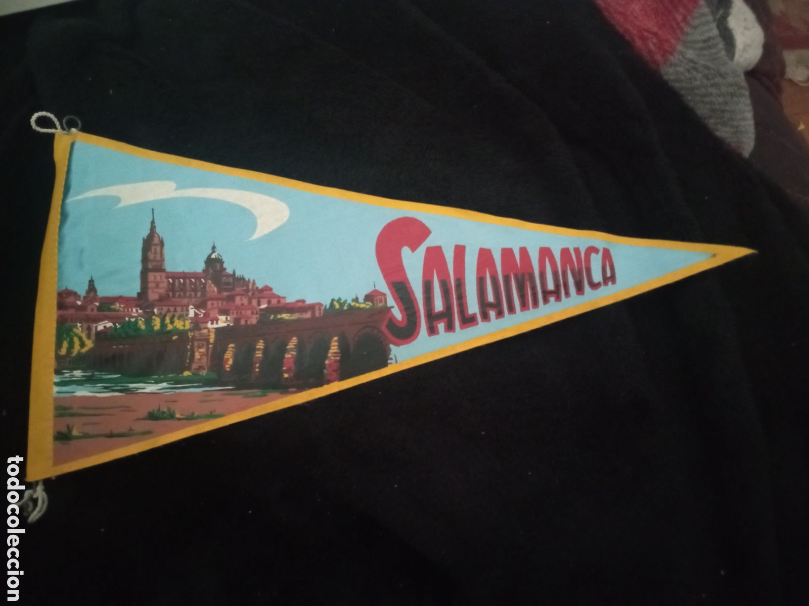 Banderines de colecci&oacute;n: Antiguo banderin, Salamanca, 26 cm de altura