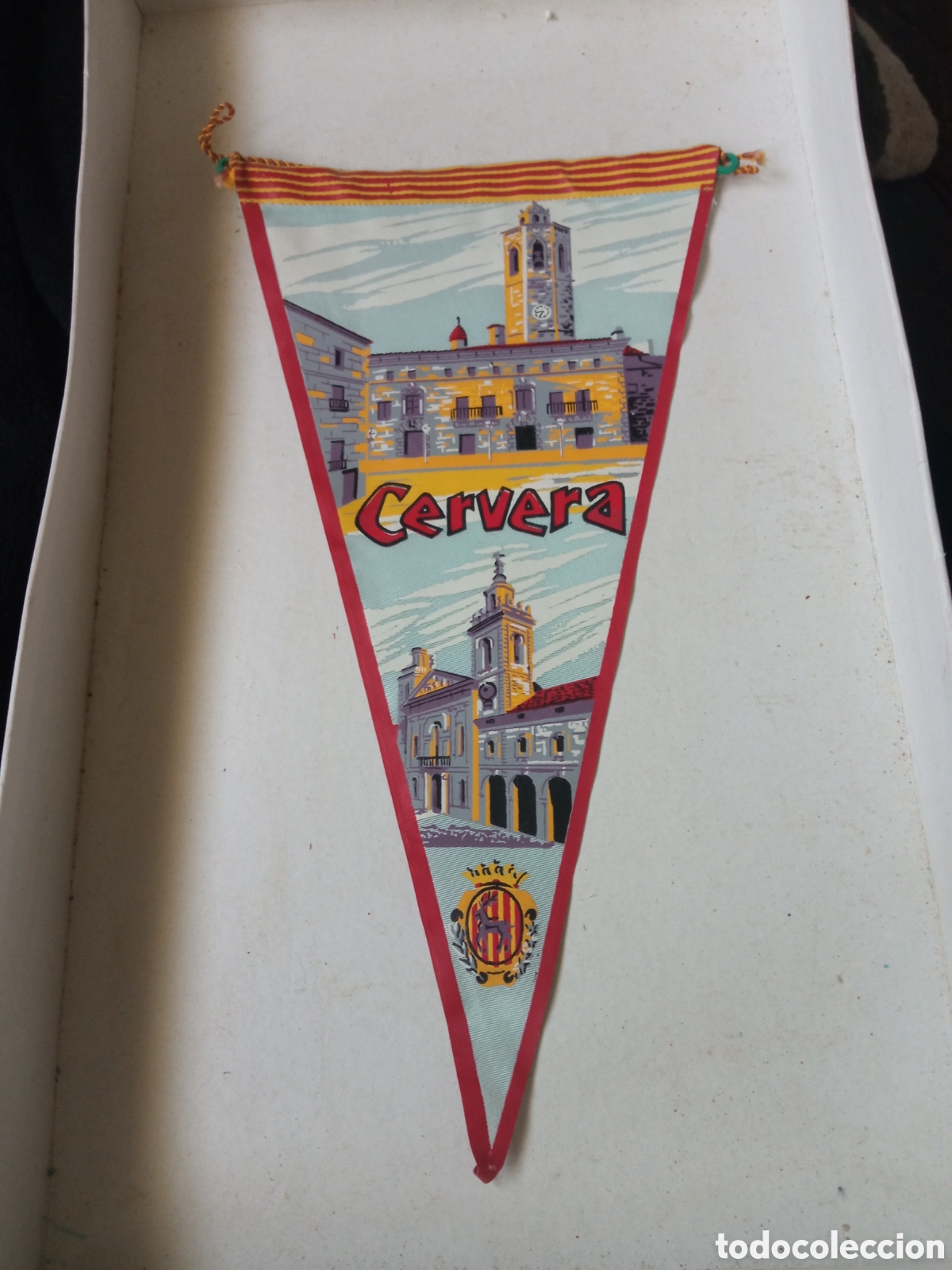 Banderines de colecci&oacute;n: Antiguo banderin Cervera, 28cm de altura