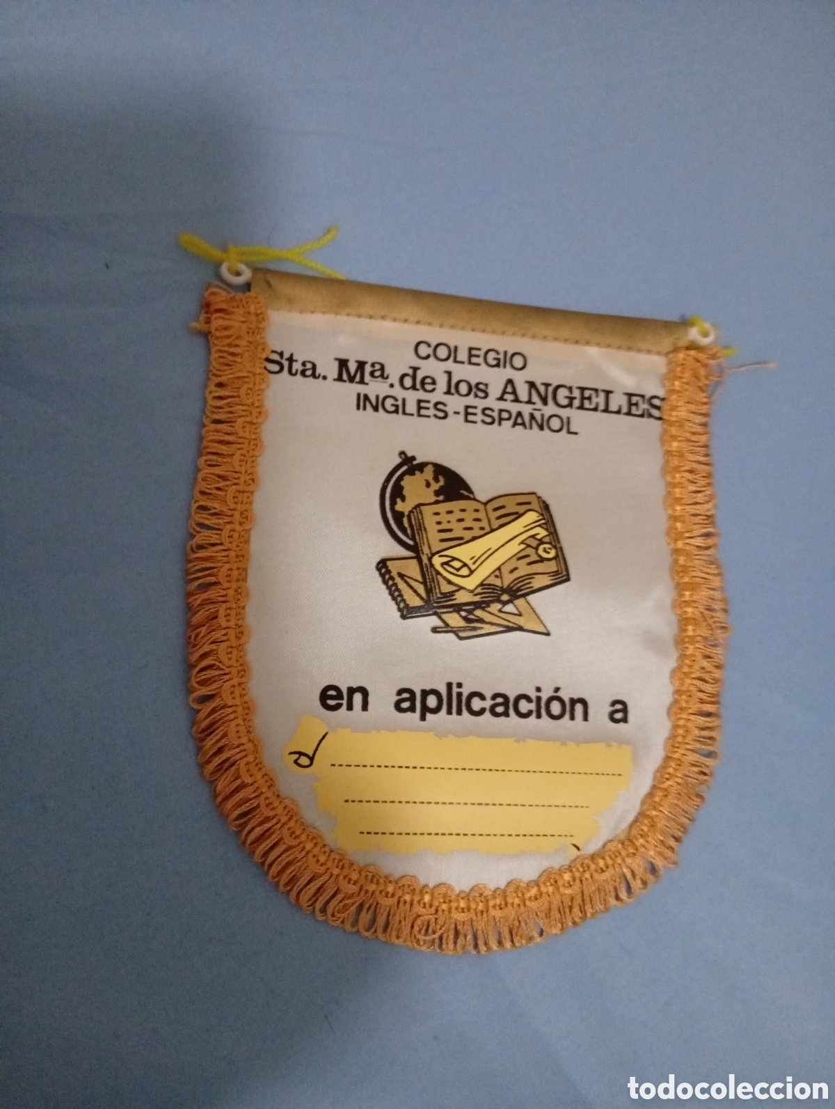Fanions de collection: BANDER&Iacute;N COLEGIO SANTA MAR&Iacute;A DE LOS &Aacute;NGELES