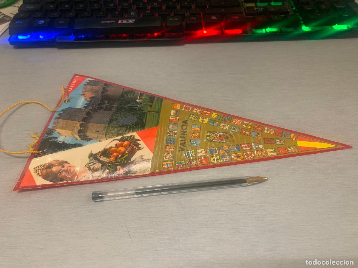 Sammlung von Wimpeln: BANDER&Iacute;N VALENCIA - PL&Aacute;STICO