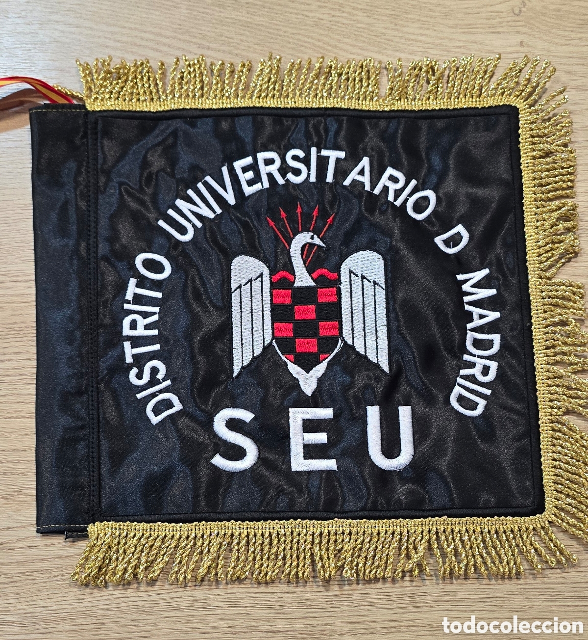 Banderines de colecci&oacute;n: Banderin SEU DISTRITO UNIVERSITARIO DE MADRID