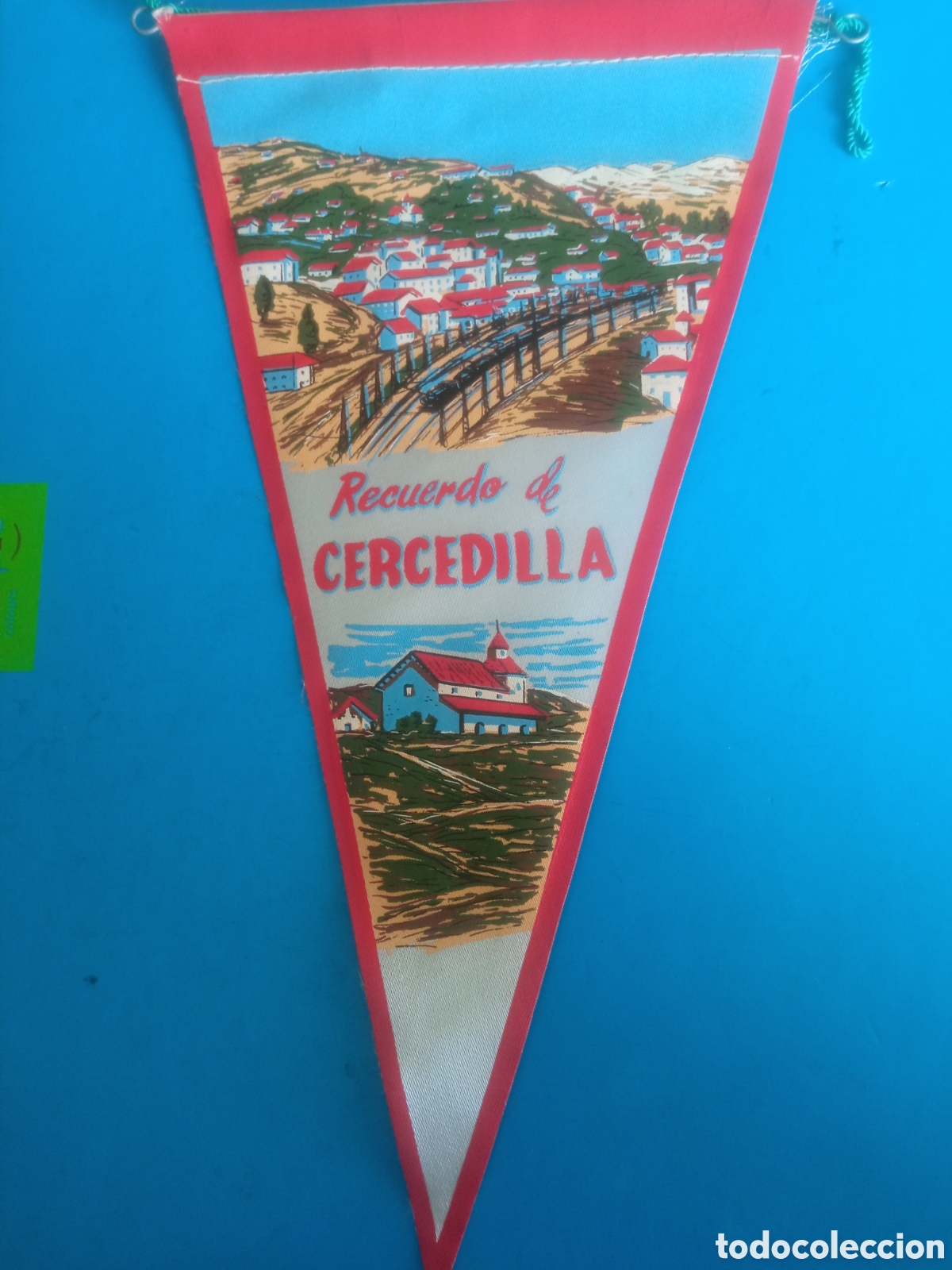 Banderines de colecci&oacute;n: Antiguo banderin, Cercedilla de 25,5cm de altura