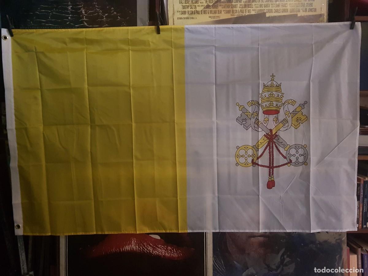 Banderines de colecci&oacute;n: BANDERA DEL ESTADO VATICANO 152CMX89CM