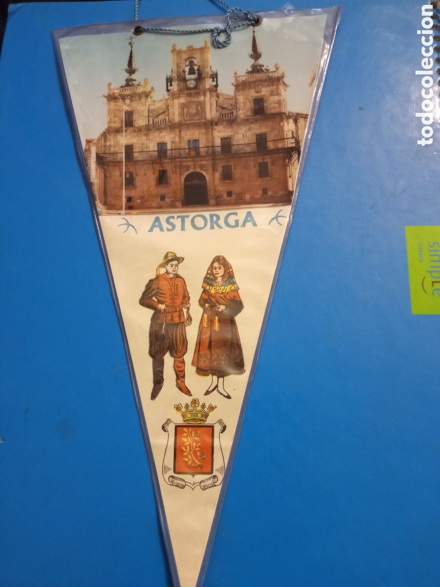Banderines de colecci&oacute;n: Antiguo banderin, Astorga, 27,5 cm de altura