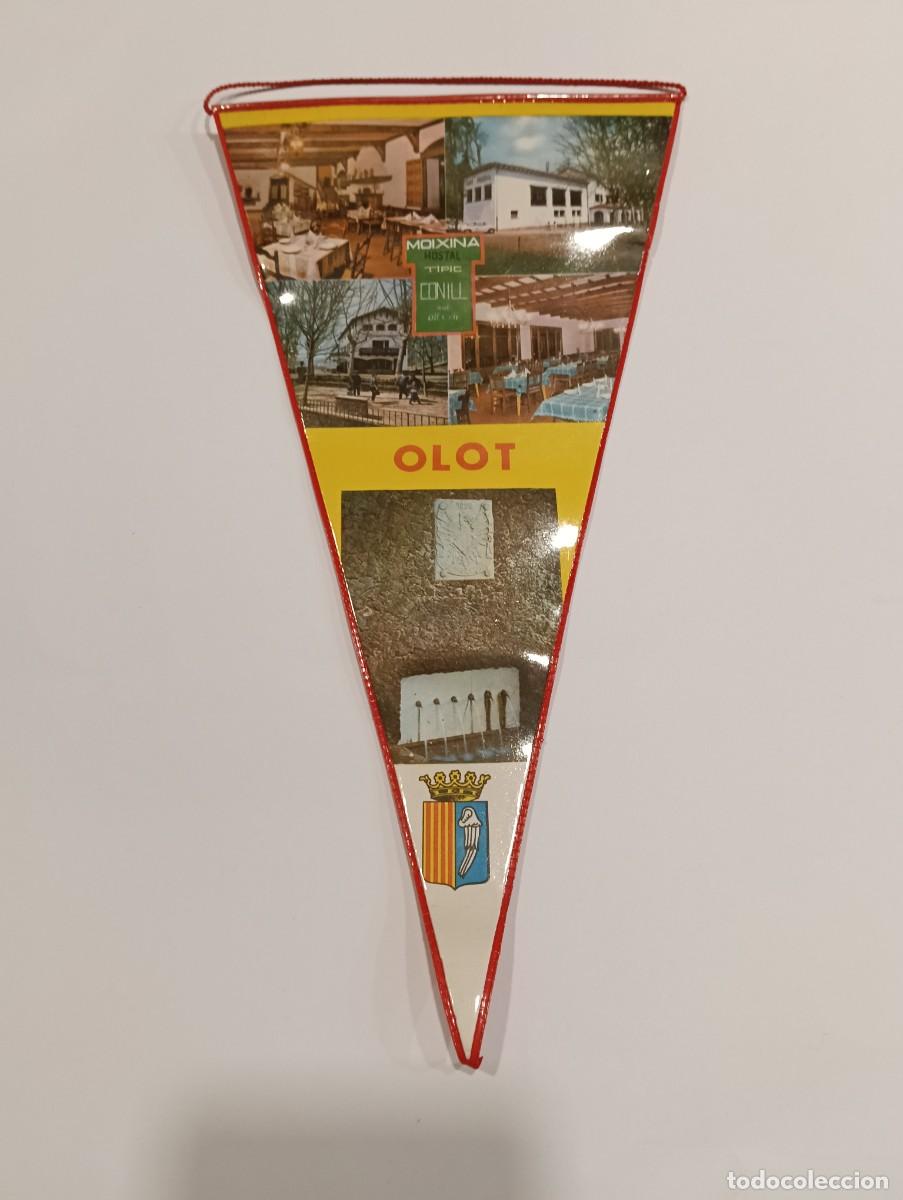 Banderines de colecci&oacute;n: Bander&iacute;n souvenir vintage Olot - Hostal T&iacute;pico La Moixina y fuentes naturales (ca. 1960-1970)