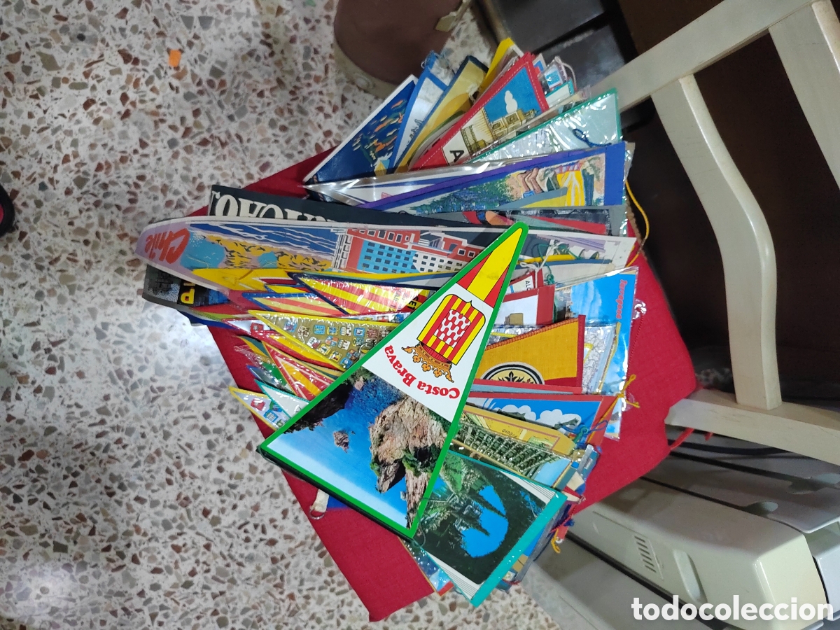Banderines de colecci&oacute;n: Lote de 63 banderines