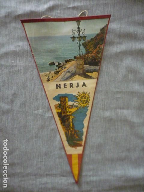Fanions de collection: NERJA MALAGA ANTIGUO BANDERIN