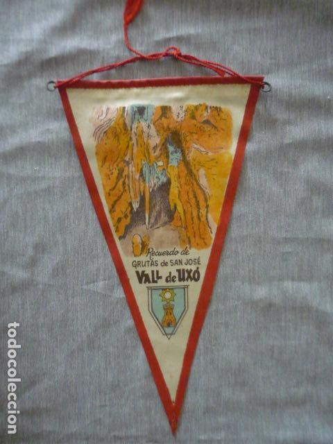 Sammlung von Wimpeln: VALL DE UXO CASTELLON ANTIGUO BANDERIN