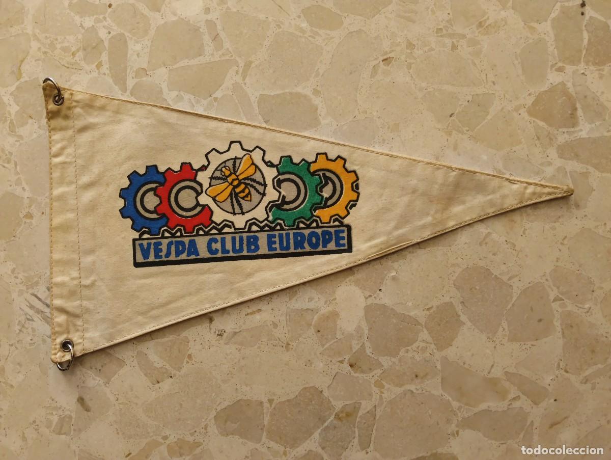 Banderines de colecci&oacute;n: ANTIGUO BANDERIN DE TELA MOTO CLUB VESPA - EUROPA / EUROPE - FLAG
