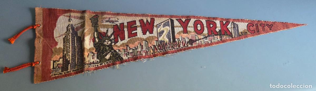 Fanions de collection: ANTIGUO BANDERIN DE TELA- GRANDE-NEW YORK-DIBUJOS TEJIDOS DIFERENTES LUGARES CIUDAD CON NOMBRE-FOTOS