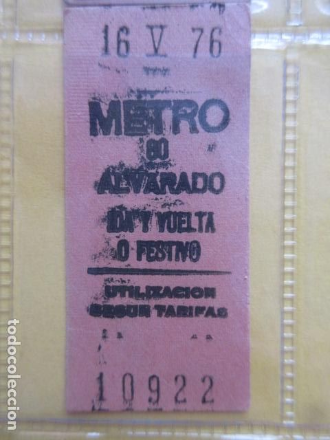 Coleccionismo Billetes de transporte: REFERENCIA REFMM01 - METRO MADRID - MODELO PARADA IDA VUELTA FESTIVO COLOR ROSA - ALVARADO 80