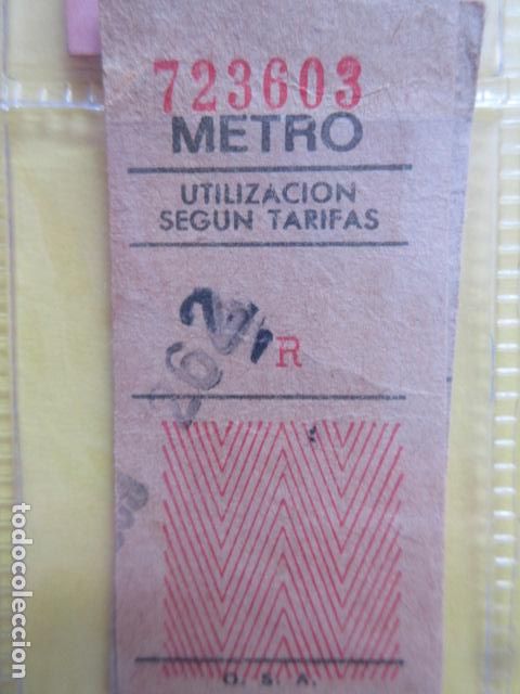 Coleccionismo Billetes de transporte: REFERENCIA REFMM01 METRO MADRID - MODELO OSA LETRA EN ROJO SERIE R EN MEDIO NUMERO GRANDE