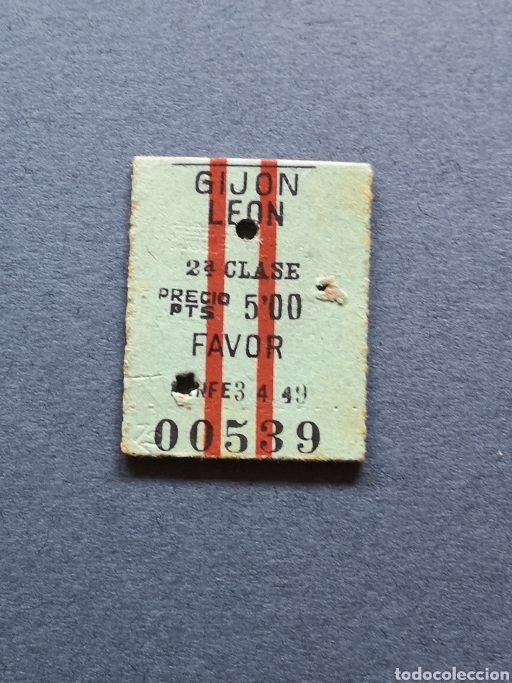 Collectables Transport Tickets: FERROCARRIL. BILLETE DE TREN GIJ&Oacute;N A LEON. 2 CLASE. FAVOR.