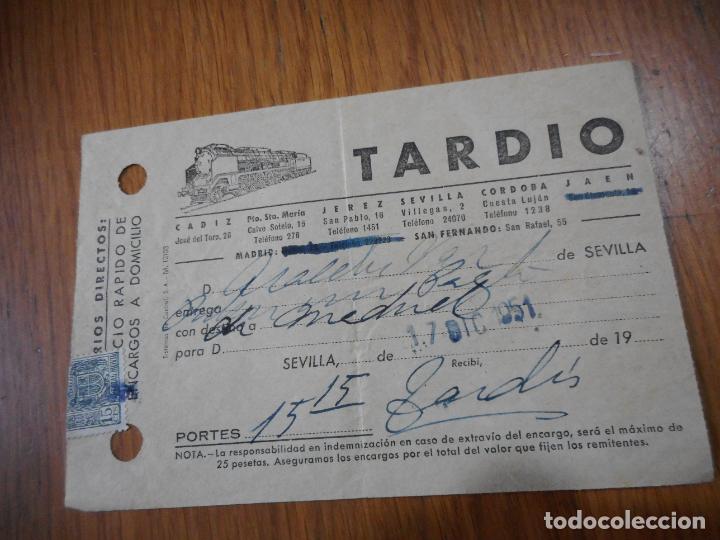 Coleccionismo billetes de transporte: RECIBO FERROCARRILES SERVICIO RAPIDO ENCARGOS A DOMICILIO. TARDIO. SEVILLA - MADRID 1951