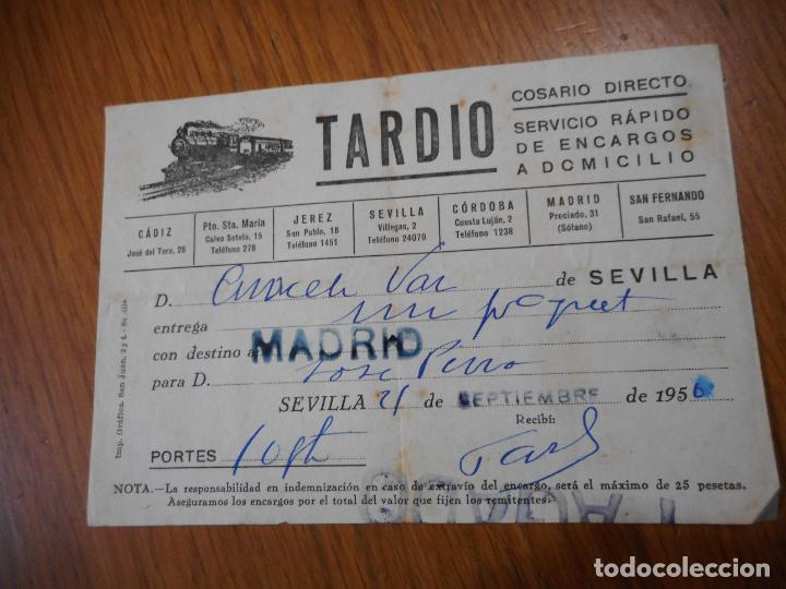 Coleccionismo billetes de transporte: RECIBO FERROCARRILES TARDIO COSARIO DIRECTO SERVICIO RAPIDO DOMICILIO SEVILLA-MADRID 1956