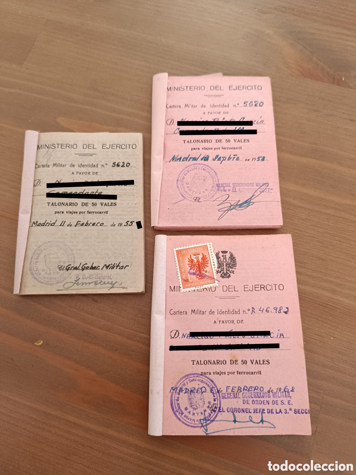 Sammeln von Fahrkarten: Lote 3 talonarios de 50 vales viaje ferrocarril completos 1953 1955 y 1968