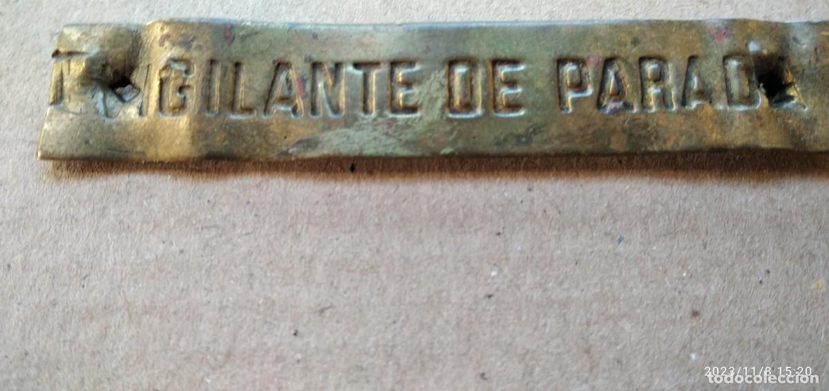 Collectables Transport Tickets: ANTIGUA CHAPA VIGILENTE DE PARADA PARA SOLAPA O/Y GORRA.