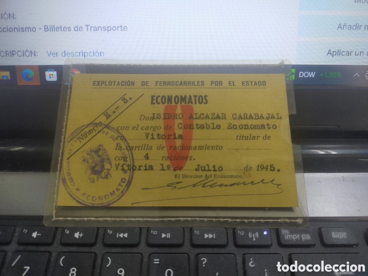 Coleccionismo Billetes de transporte: CARNET ECONOMATO FERROCARRILES DEL ESTADO 1945 VITORIA CARTILLA RACIONAMIENTO 4 RACIONES