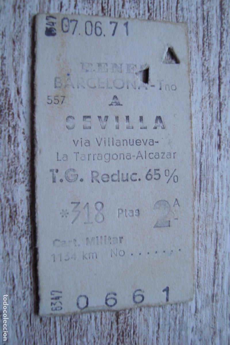 Coleccionismo Billetes de transporte: BILLETE FERROCARRIL RENFE BARCELONA-SEVILLA VIA VILLANUEVA -TARRAGONA-ALCAZAR. CART MILITAR 1971