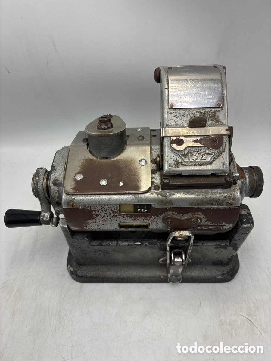 Coleccionismo Billetes de transporte: Antigua m&aacute;quina expendedora de billetes de la EMT.